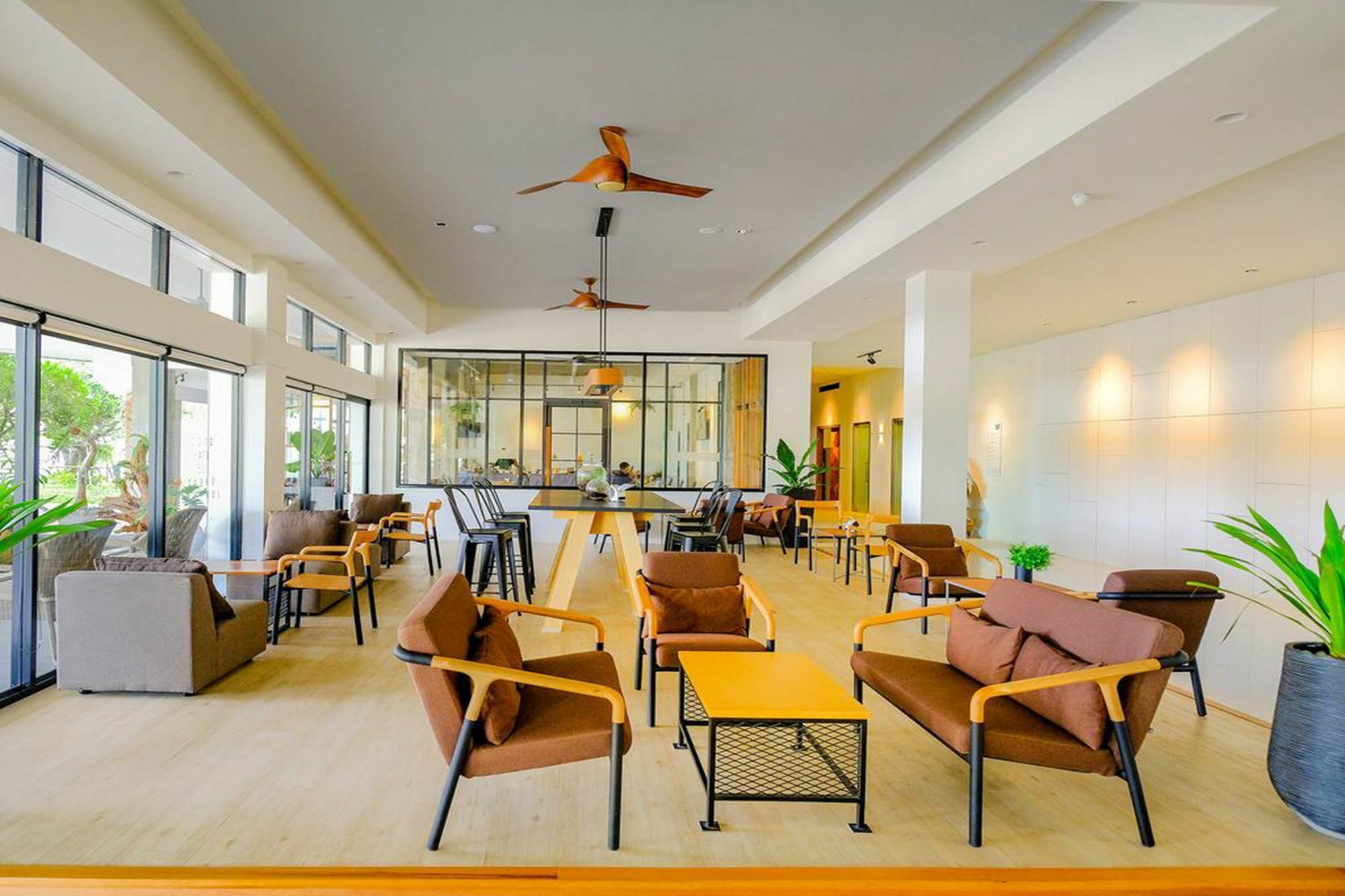 The Rich Hotel Nakhon Ratchasima Bagian luar foto
